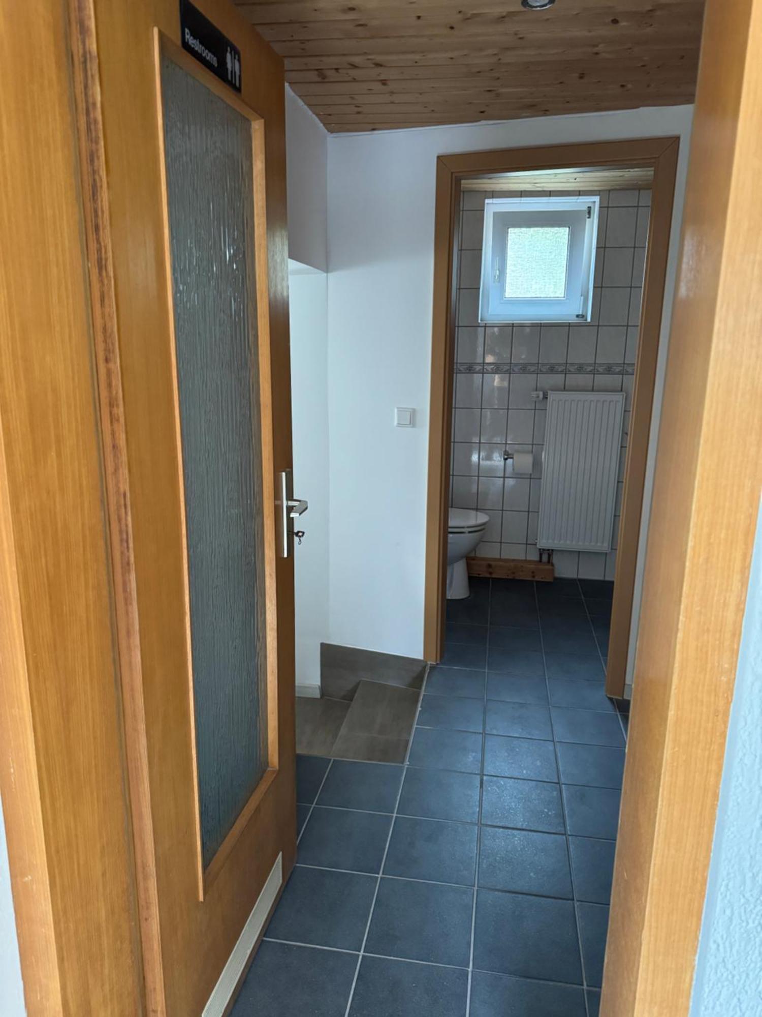 Apartment Schoenes Mit Tv, Wlan, Kochbereich Und Parkplatz - Sara Werne
